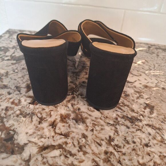 Banana Republic Black Suede heels sandals size 9M‎ - Picture 3 of 9